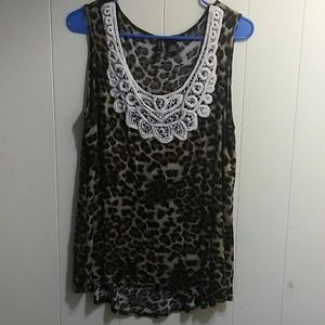 Sleeveless Large Animal Print Hi-Lo Blouse